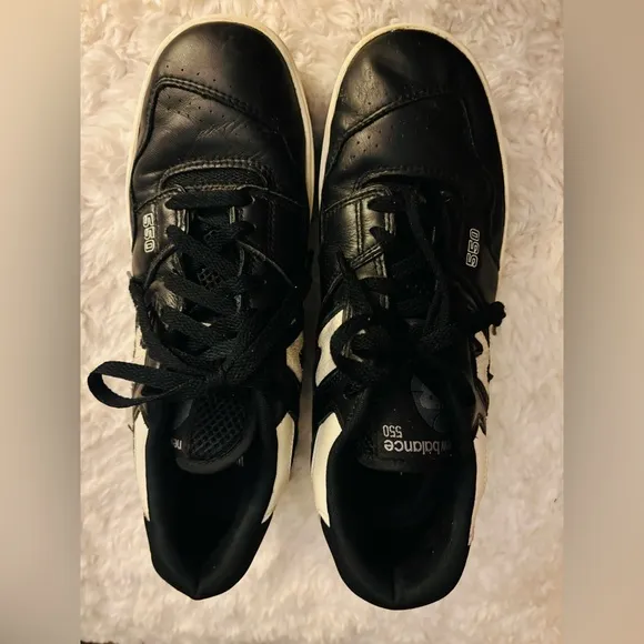 New Balance Black &amp; White 550 Panda Size 8.5