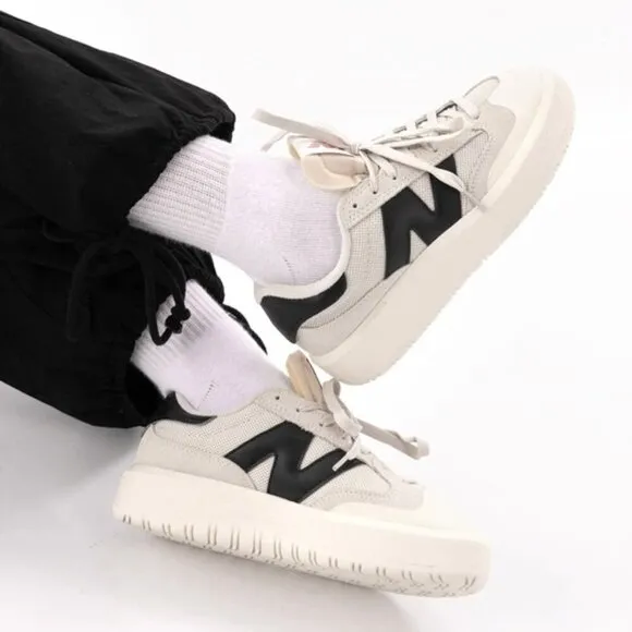 NEW BALANCE CT302 in Moonbeam, Black, &amp; Team Red 10.5 with Box Mens Sneakers