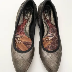 New Born Halle Ballet shoe Gold Miele Textured . Leather upper