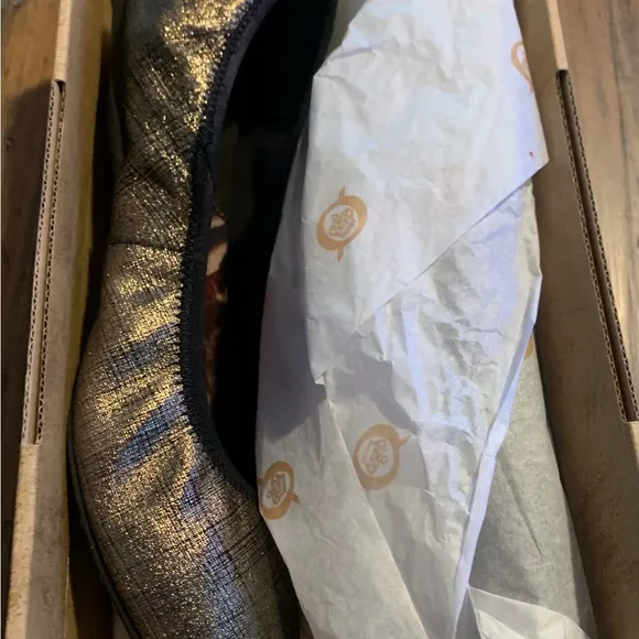 New Born Halle Ballet shoe Gold Miele Textured . Leather upper