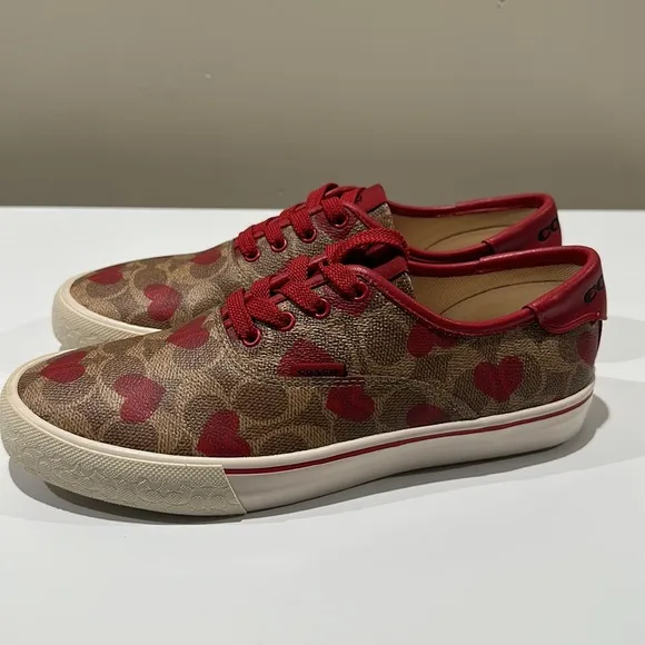 🌸NEW COACH Logo Heart ❤️ Print Leather Lace up Sneakers Sz 8 Without box Womens