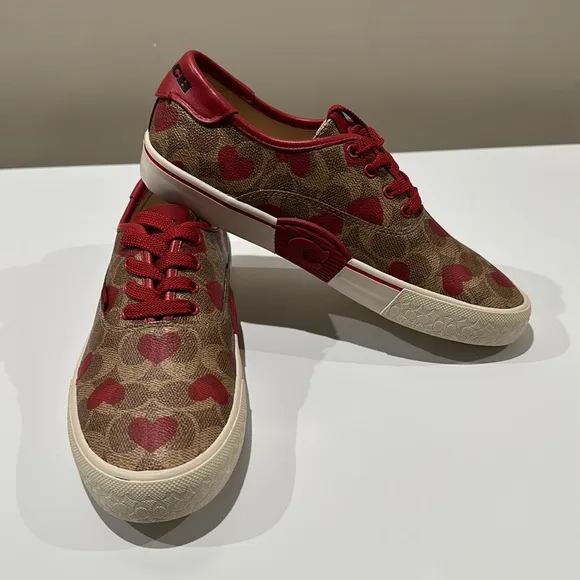 🌸NEW COACH Logo Heart ❤️ Print Leather Lace up Sneakers Sz 8 Without box Womens