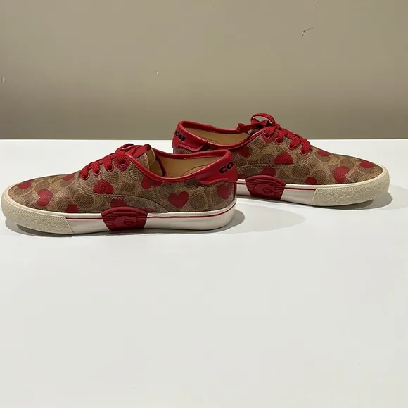 🌸NEW COACH Logo Heart ❤️ Print Leather Lace up Sneakers Sz 8 Without box Womens