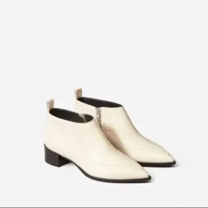 NEW Everlane Ankle Boot/ The Boss Bootie in Bone/ Italian Leather /Size 7.5