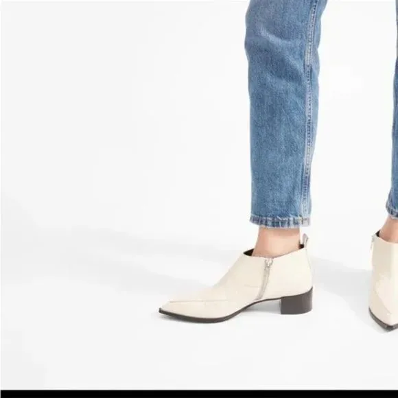 NEW Everlane Ankle Boot/ The Boss Bootie in Bone/ Italian Leather /Size 7.5