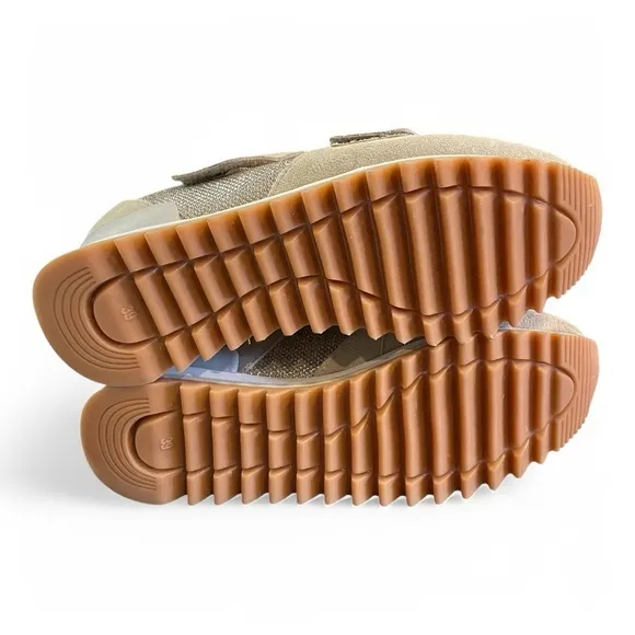 New Gioseppo Anthropologie Tan / Gold Metallic - Fur‎ Wedge Sneakers Shoes 8.5