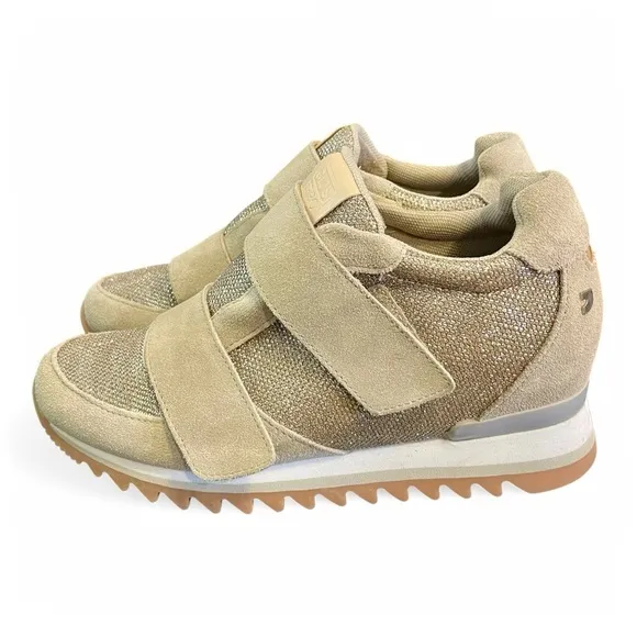 New Gioseppo Anthropologie Tan / Gold Metallic - Fur‎ Wedge Sneakers Shoes 8.5