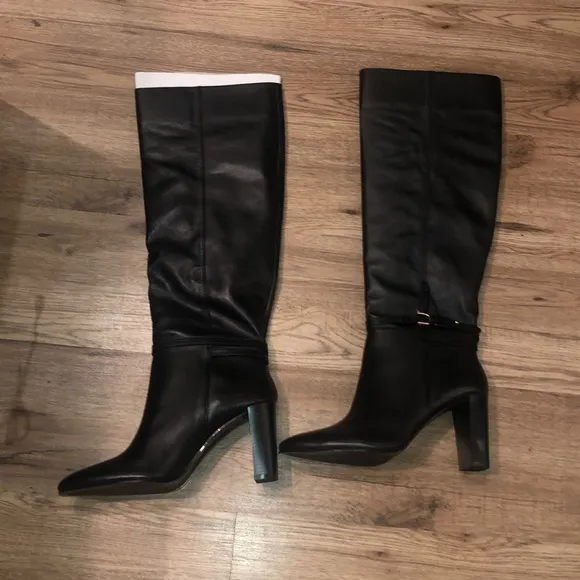 NEW!! HP 🥳🥳🥳 Zara Tall Heeled Knee Boots
