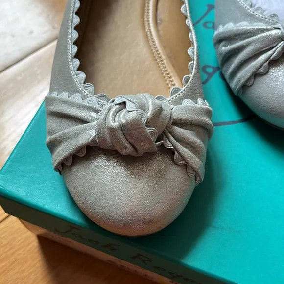 New in box Jack Rogers Holly bow leather ballerina flats in Silver 8.5