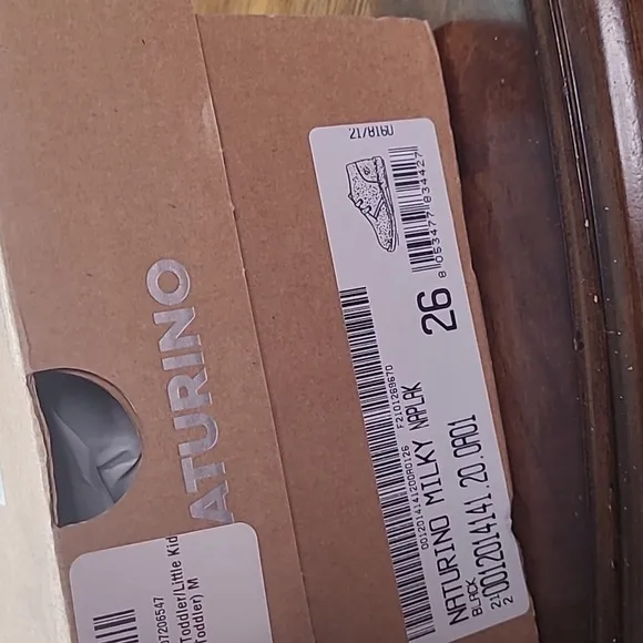 New in box! Naturino Milky black patent leather shoes Toddler size 9.5