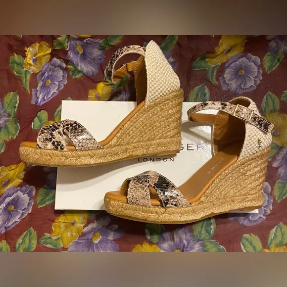NEW- Kurt Geiger Womens Leona Wedge Espadrille Wedges Sandals Size 7US /37EUR