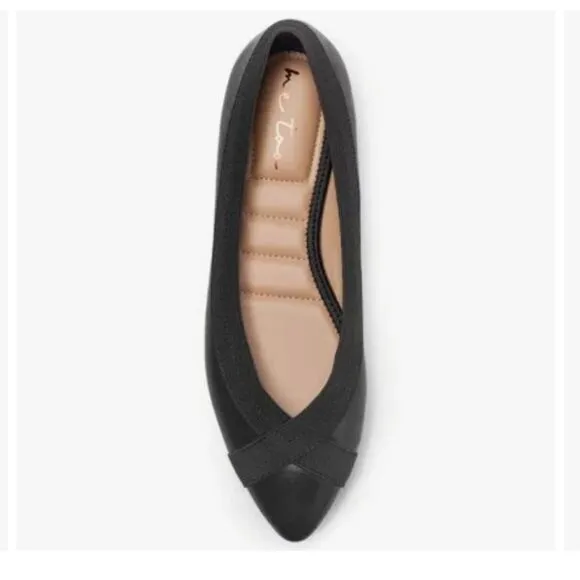 New Me Too Reign Flat black Leather Memory foam footbed ballerina boat size 7