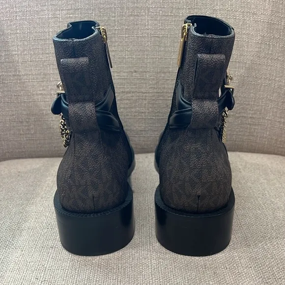 NEW! Michael Kors Hamilton Flat Bootie Black/ Brown Size 9.5