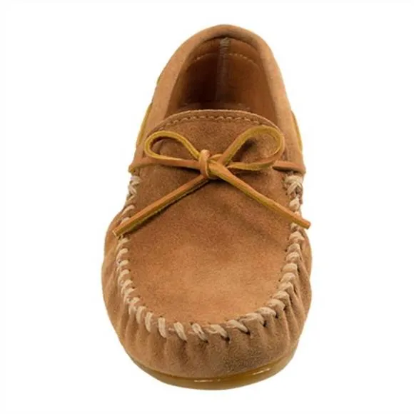 NEW MINNETONKA men's classic moccasin in taupe