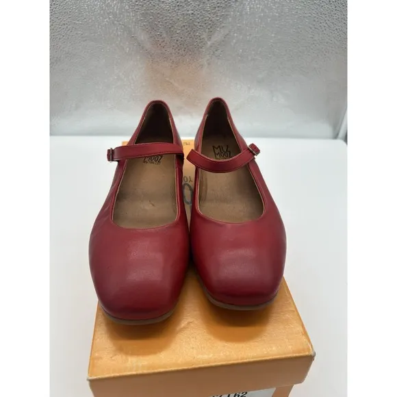 New Miz Mooz Zahara Leather Mary Jane Flats Adjustable Red Size EU 37 US 6.5-7
