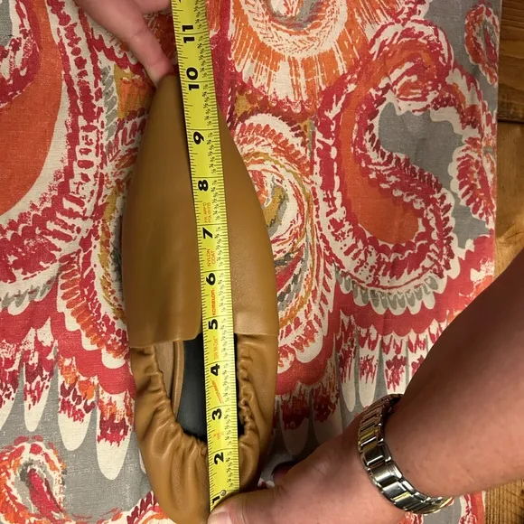 New Neous Pointy Flats in Camel size 37