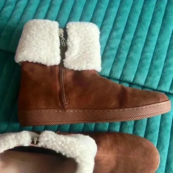 New Porte &amp; Paire shearling-trimmed suede boots sz 10
