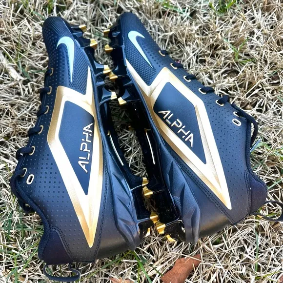 NEW RARE Nike Alpha Menace 4 Elite Gold size 11 Football Cleats shoes