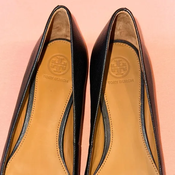 New Tory Burch Leather Black Ballet Flats. Size 9.