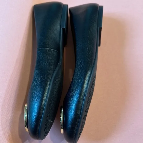 New Tory Burch Leather Black Ballet Flats. Size 9.