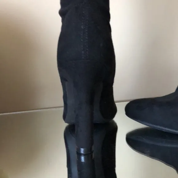 New UNISA Black Over the Knee 4” Heeled Boots