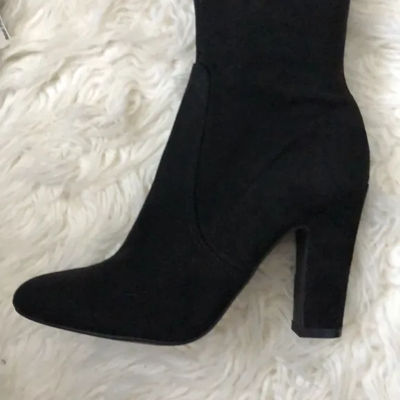 New UNISA Black Over the Knee 4” Heeled Boots