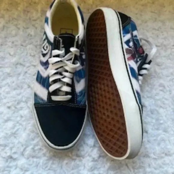 NEW Vans X Karl Jacob’s Old Skool Low Top Dream SMP Sneakers Womens 8.5 NWT