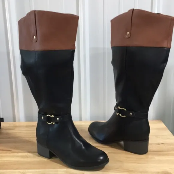 New WB Woman’s Karen Scott Heeled Boots