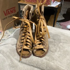New without box Chloe tie up heel boots