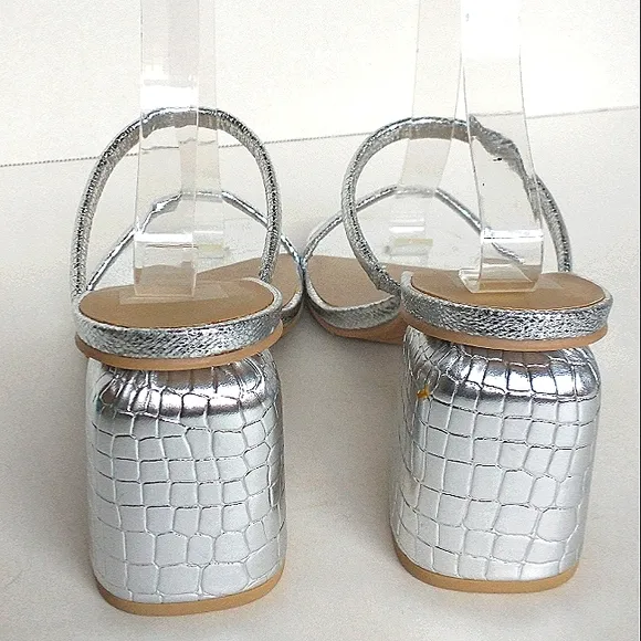 New w/o Box Dolce Vita Noxie Silver Cracked Textured Block Heel Sandals Size 8.5