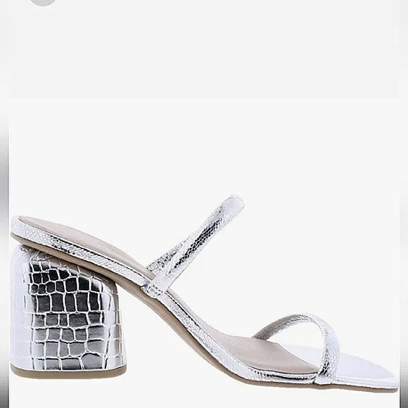 New w/o Box Dolce Vita Noxie Silver Cracked Textured Block Heel Sandals Size 8.5
