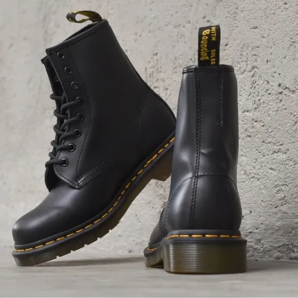 ✨NEW!✨Dr. Martens Vegan Jadon II Lace-Up Boots