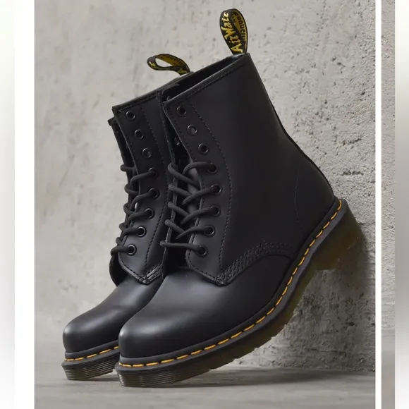 ✨NEW!✨Dr. Martens Vegan Jadon II Lace-Up Boots