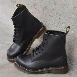 ✨NEW!✨Dr. Martens Vegan Jadon II Lace-Up Boots