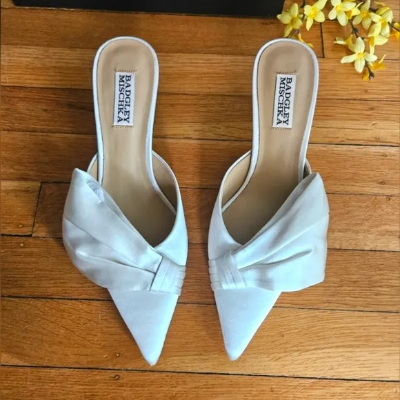 NIB Badgley Mischka 'Alaya' Pointed-Toe Mule, Size 7