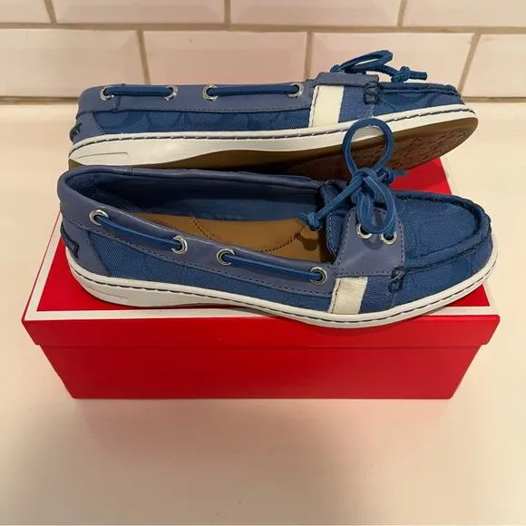 NIB-COACH &quot;RAINEY&quot; BOAT SHOE, SIZE 6.5 Brand New bright Chambray flat top sider