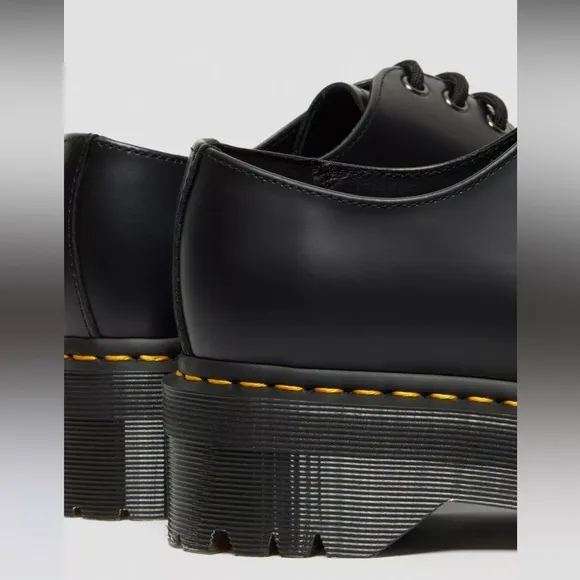 NIB* Dr. Martens 1461 Smooth Leather Platform in Black - Women's 6