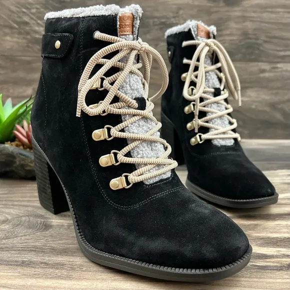 NIB Dr Scholls Loni Lace Up Combat Boots Bootie Heeled Black Suede