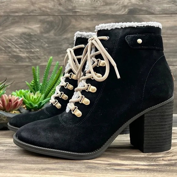 NIB Dr Scholls Loni Lace Up Combat Boots Bootie Heeled Black Suede