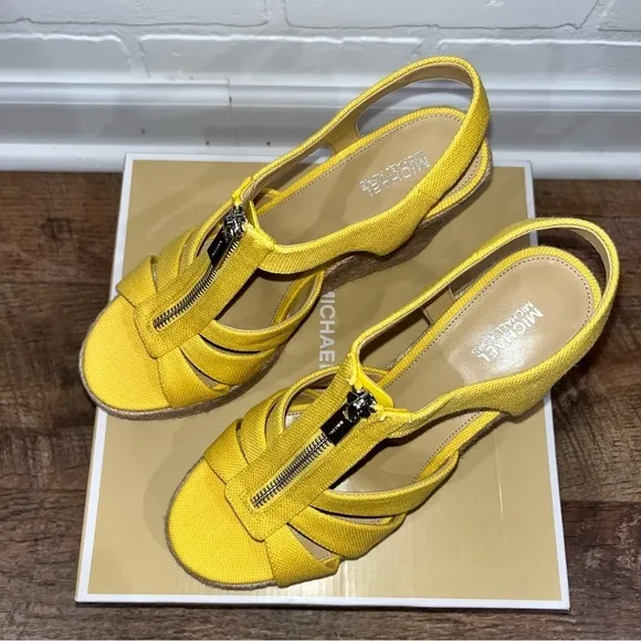 NIB Michael Kors Berkley Espadrille Wedge Sandals in Golden Yellow