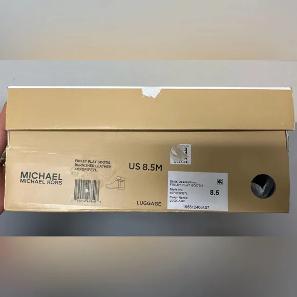 NIB MICHAEL Michael Kors Finley Luggage Flat Bootie Ankle Boots 8.5