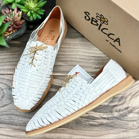 NIB Sbicca Tribbley Huarache Loafer Oxford Flats Sandal White Leather 9
