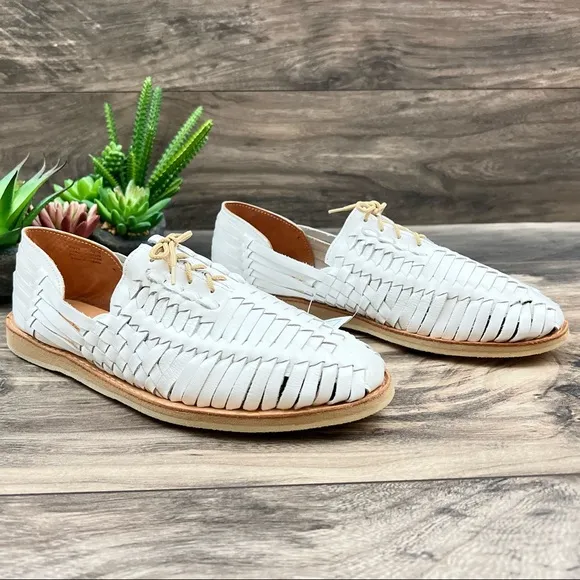NIB Sbicca Tribbley Huarache Loafer Oxford Flats Sandal White Leather 9