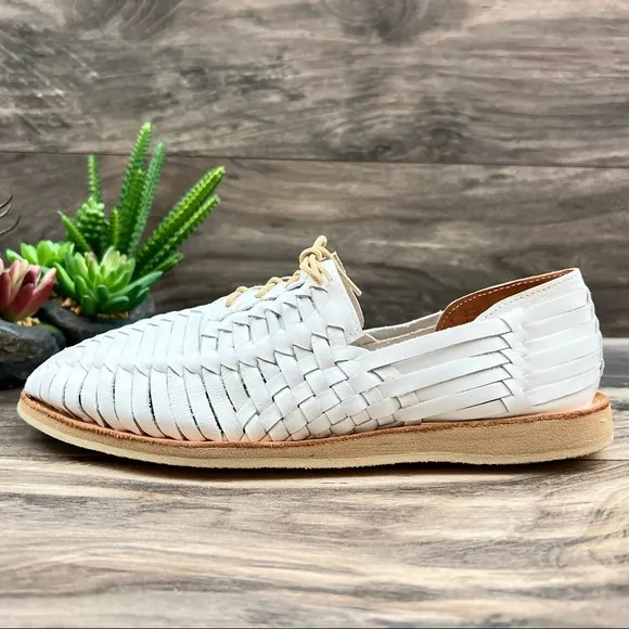 NIB Sbicca Tribbley Huarache Loafer Oxford Flats Sandal White Leather 9