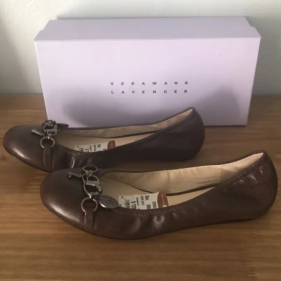 NIB Vera Wang Leather Libbie Cafe Calf Flats - 10
