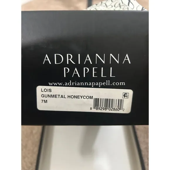 NIB Women's Adrianna Papell Lois, Gunmetal Honeycomb Heels