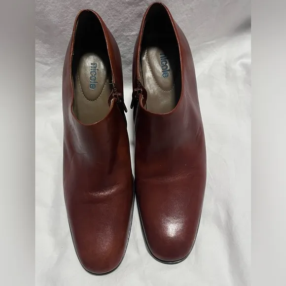 Nicole  Women’s Elegant Brown Leather Heeled Ankle Boots Size 8M