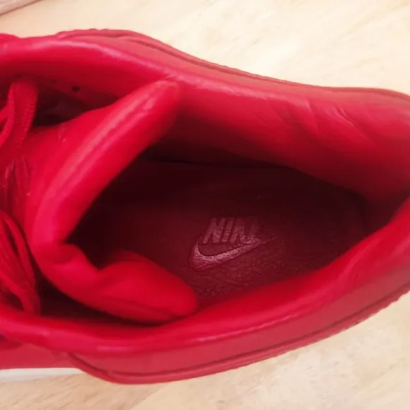 Nike Air Flight 89‎ Red Leather Sneaker Shoes Size 9.5