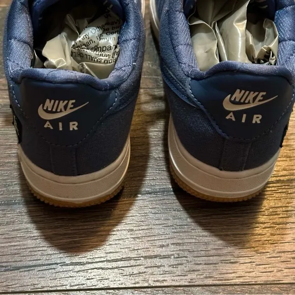 Nike Air Force 1 low top west coast Los Angeles boys shoes size 3.5Y