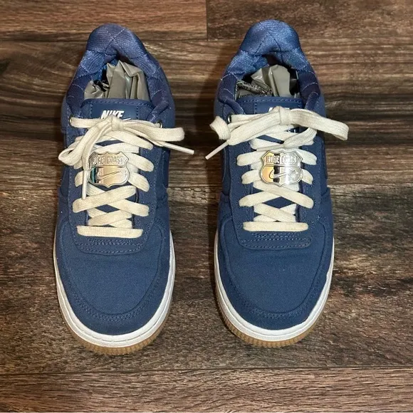 Nike Air Force 1 low top west coast Los Angeles boys shoes size 3.5Y